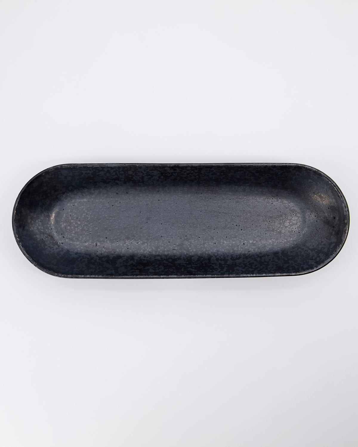 'Pion' long serving dish by House Doctor - black